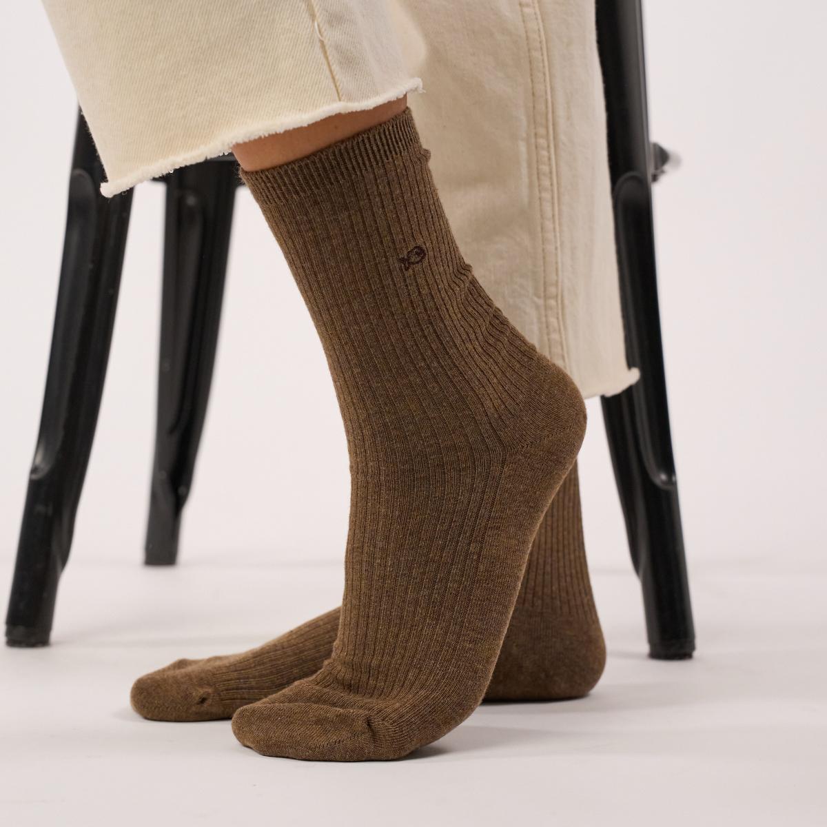 Chaussettes unies en coton peigné - Marron