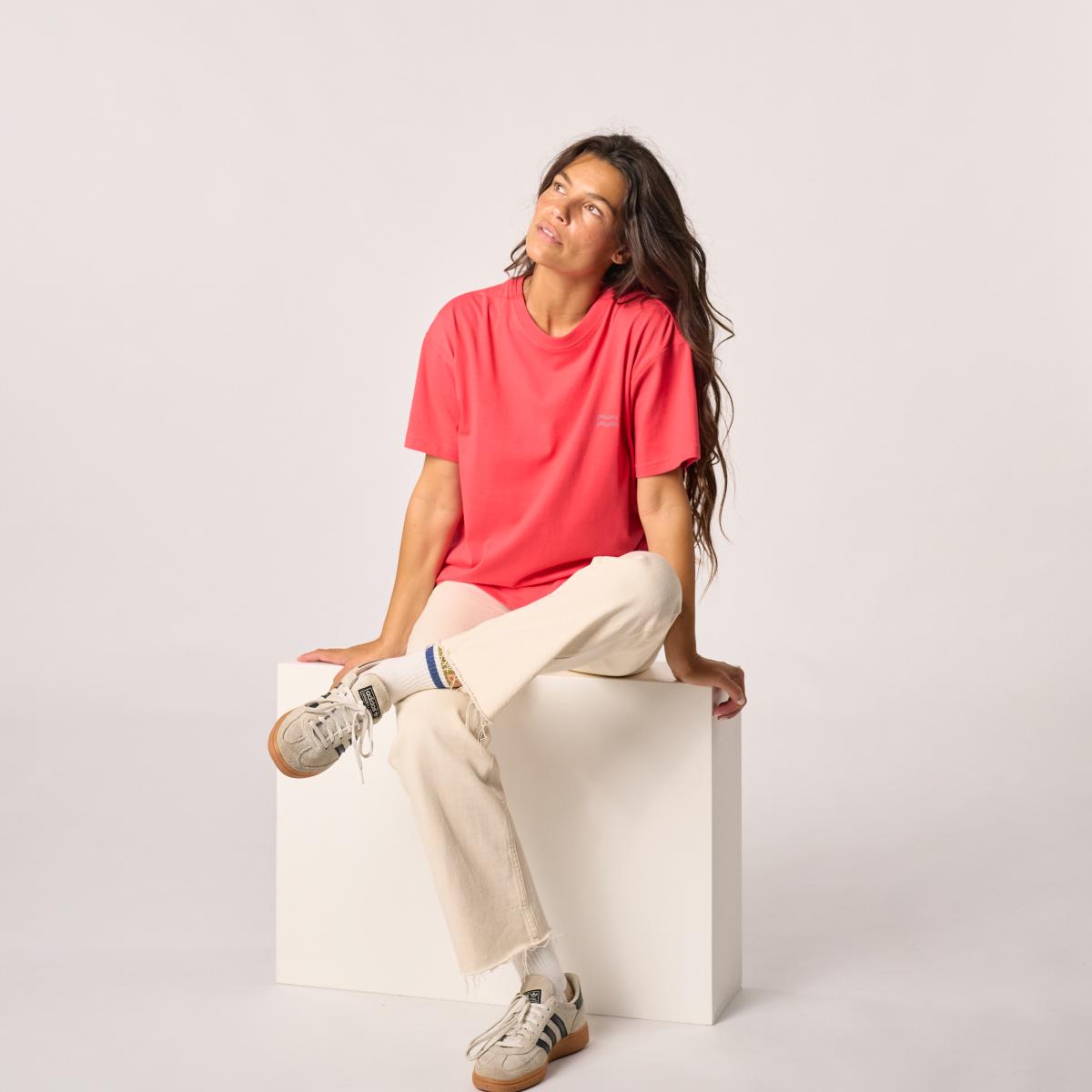 T-shirt femme en 100% coton bio - Rouge, imprimé soleil