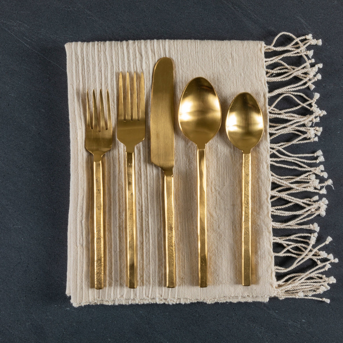 Azura bestekset, goud