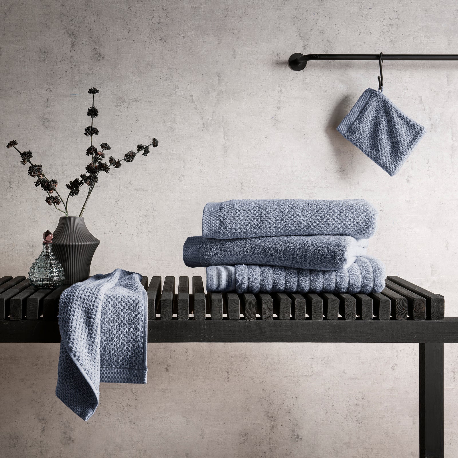 Heckettlane - Grant Insignia Blue