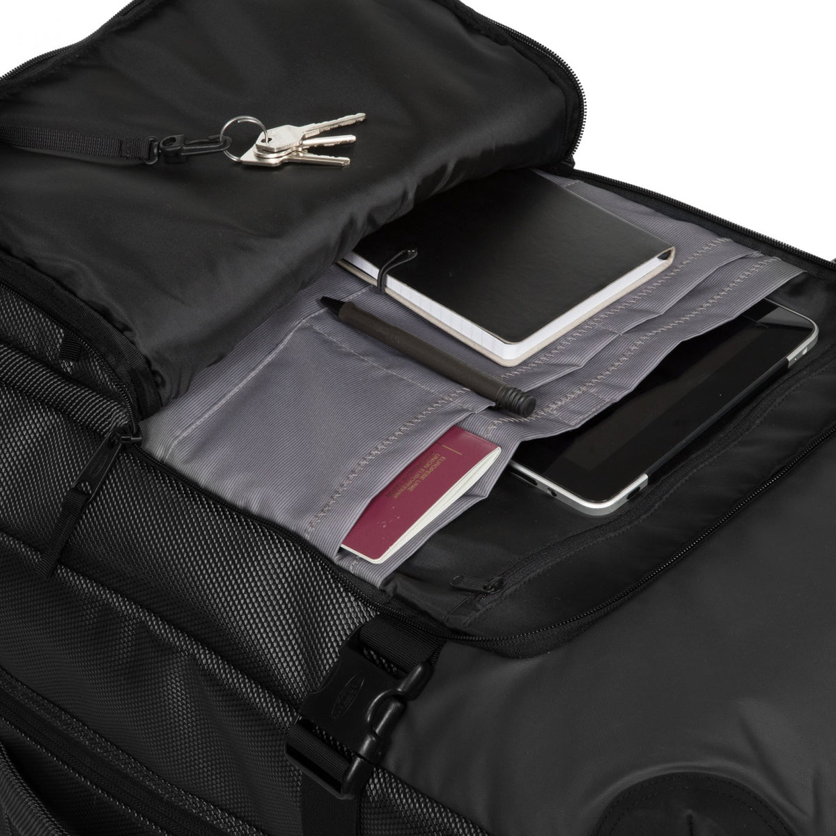 Tranverz Cnnct L Cnnct Coat