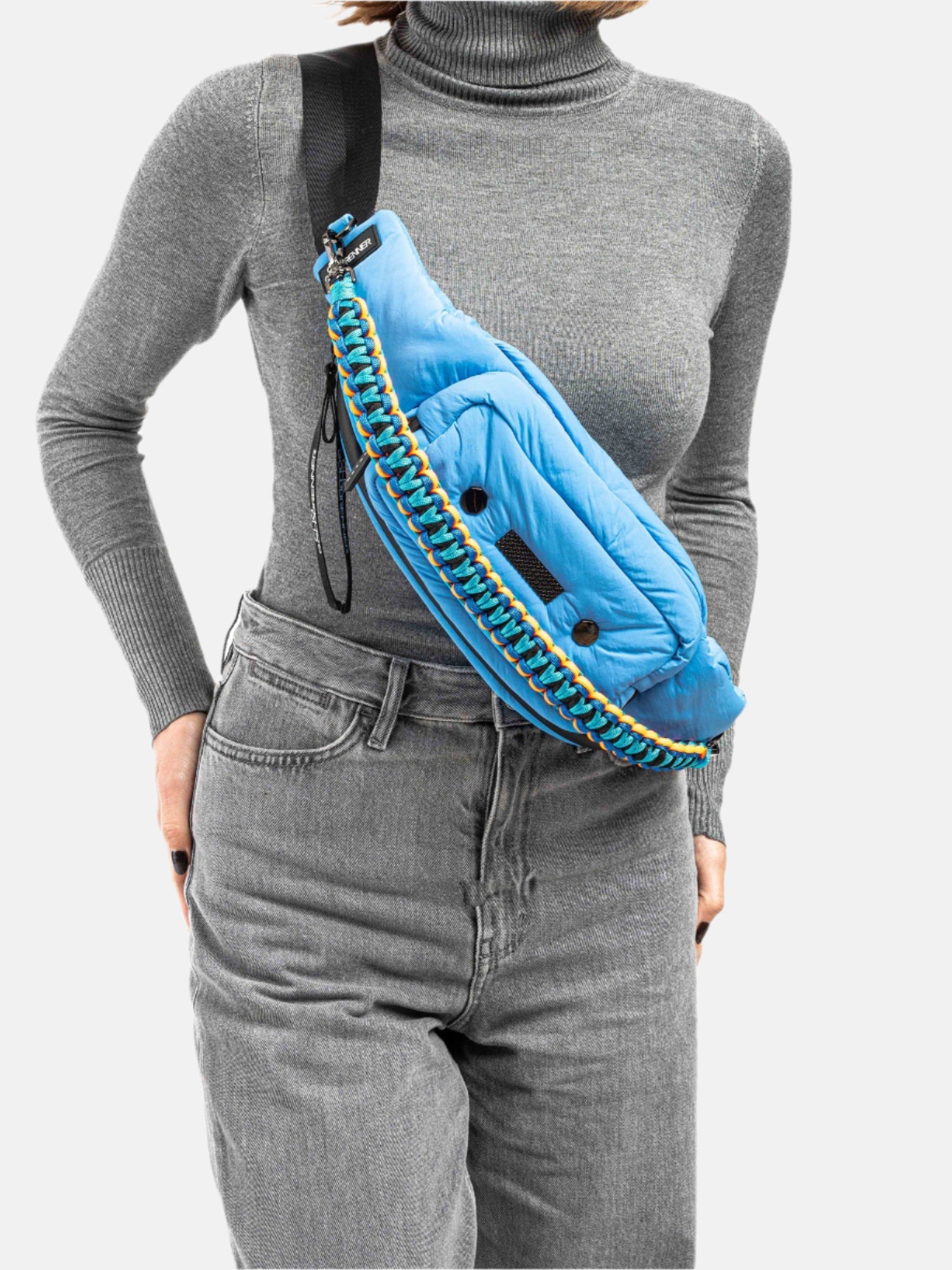 #color_ELECTRIC BLUE