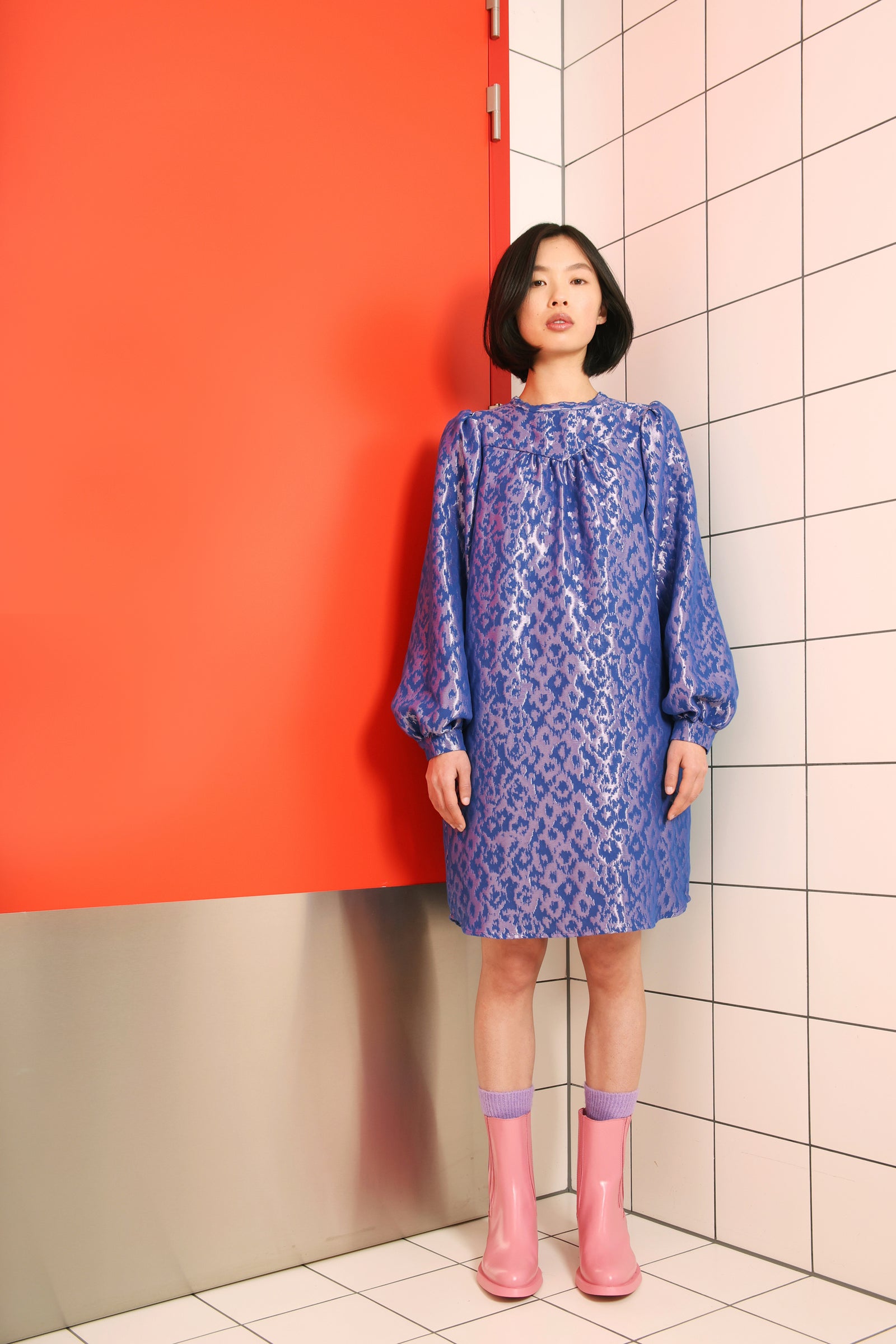 Robe - Nickleback - Sheer Lilac