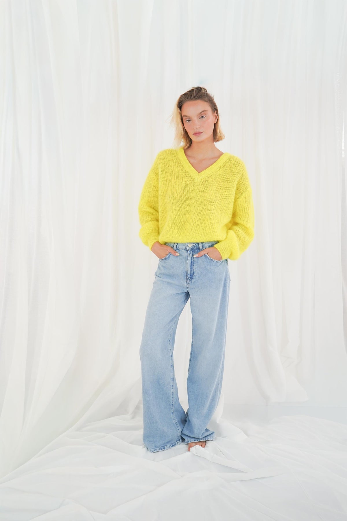 Alamosa - Neon Yellow