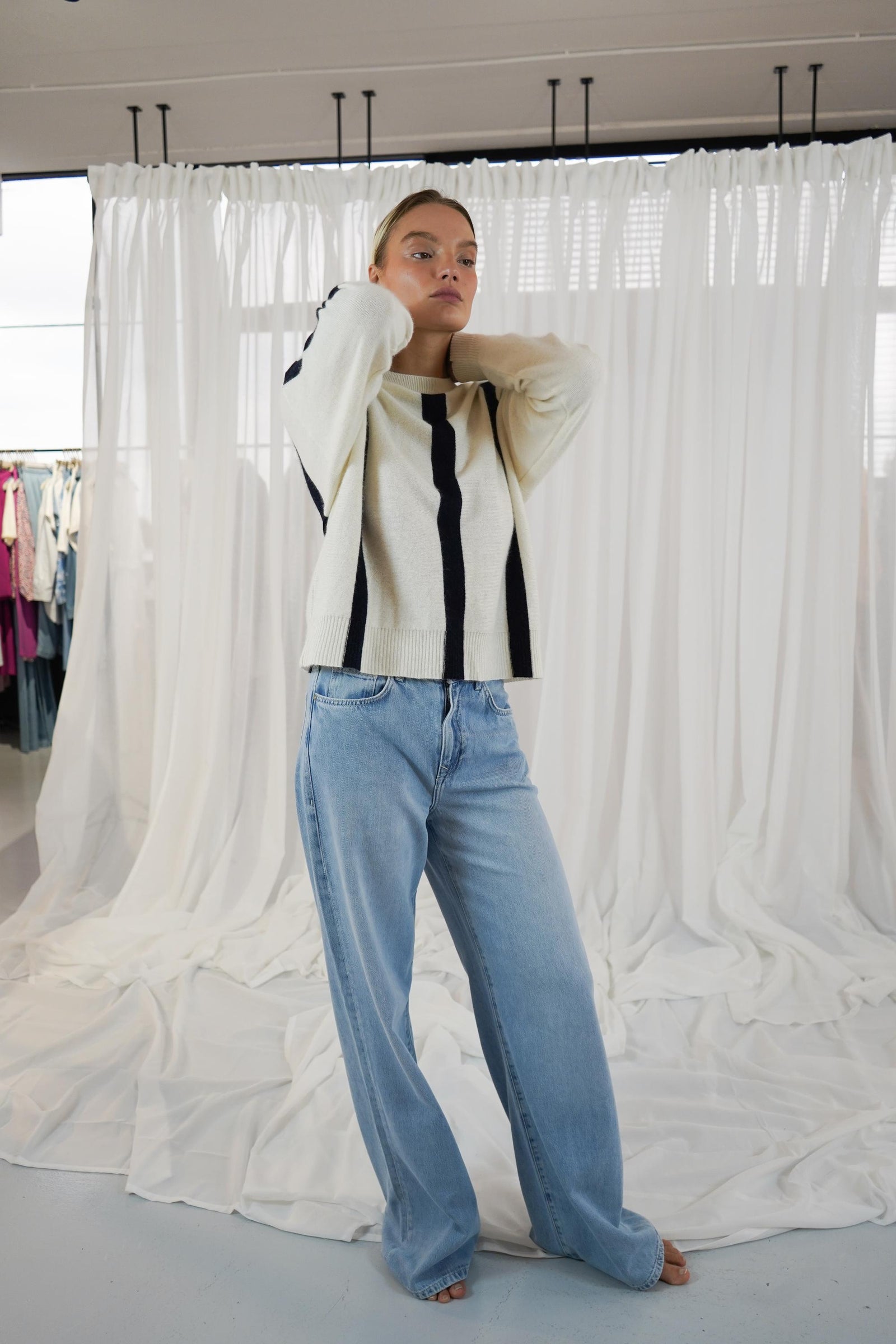 Reno - Offwhite/Navy Blue