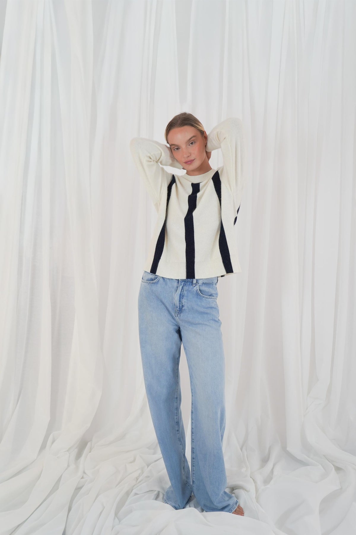 Reno - Offwhite/Navy Blue