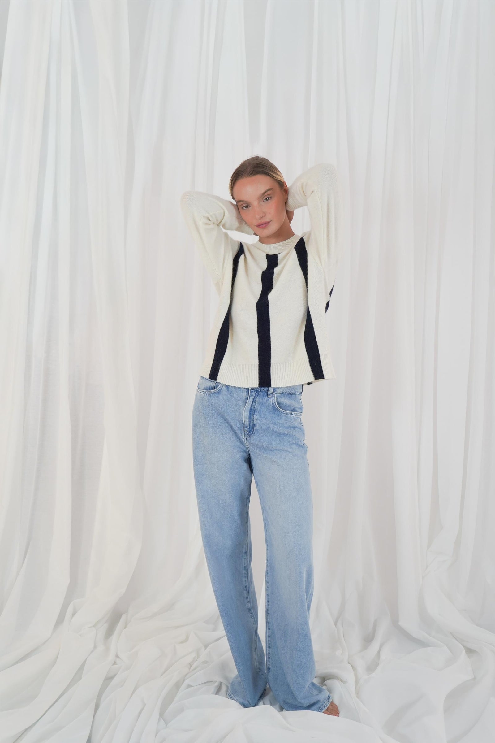 Reno - Offwhite/Navy Blue