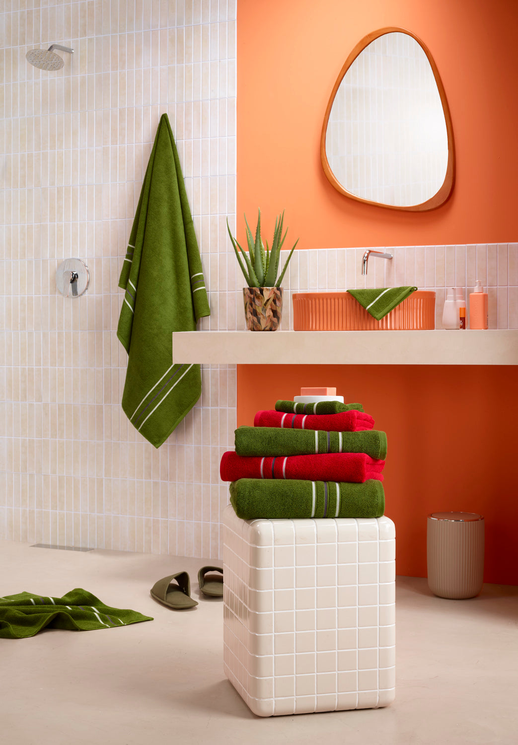 Linge De Bain Empress Deep Red