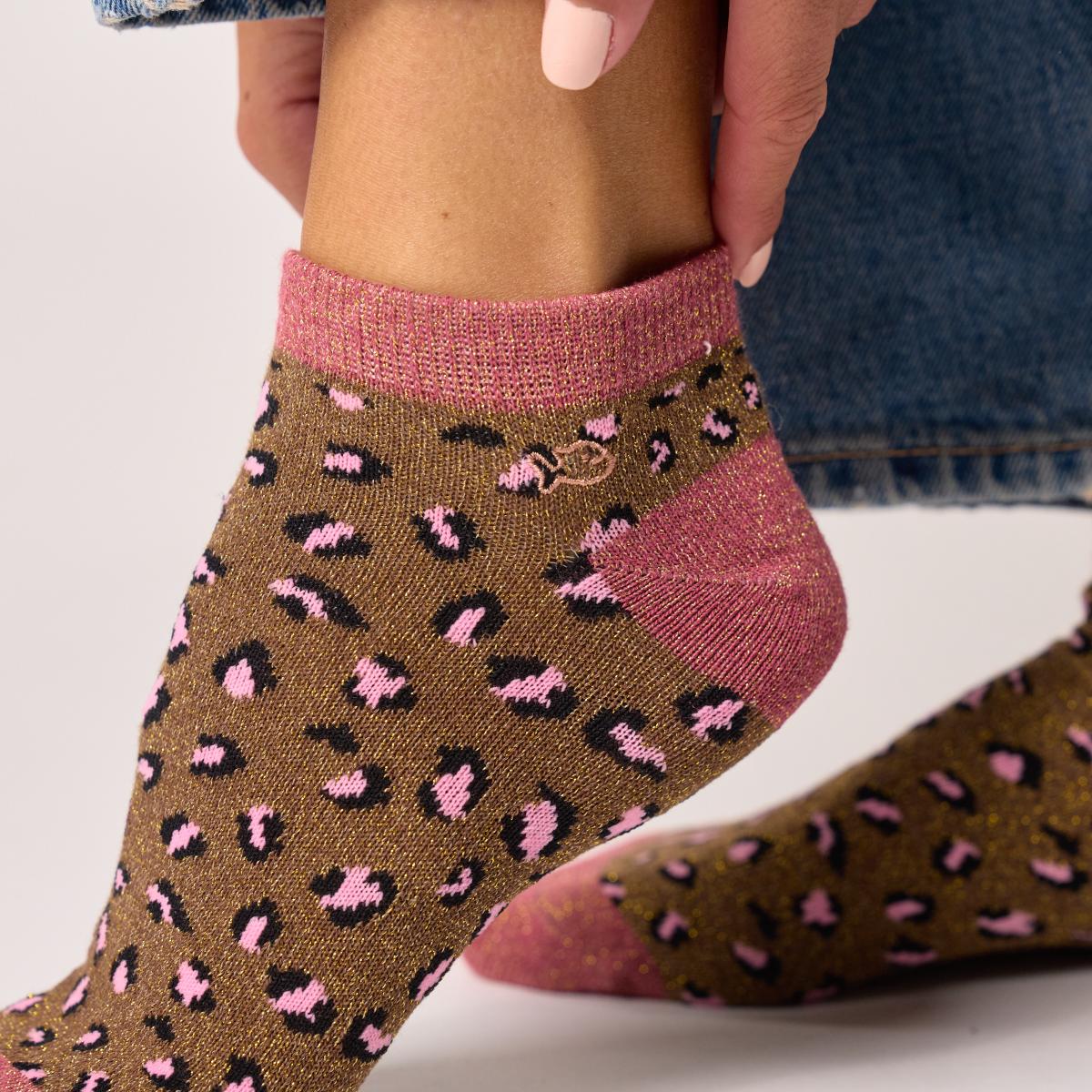 Socquettes animaux en coton peigné - Léopard, marron et rose