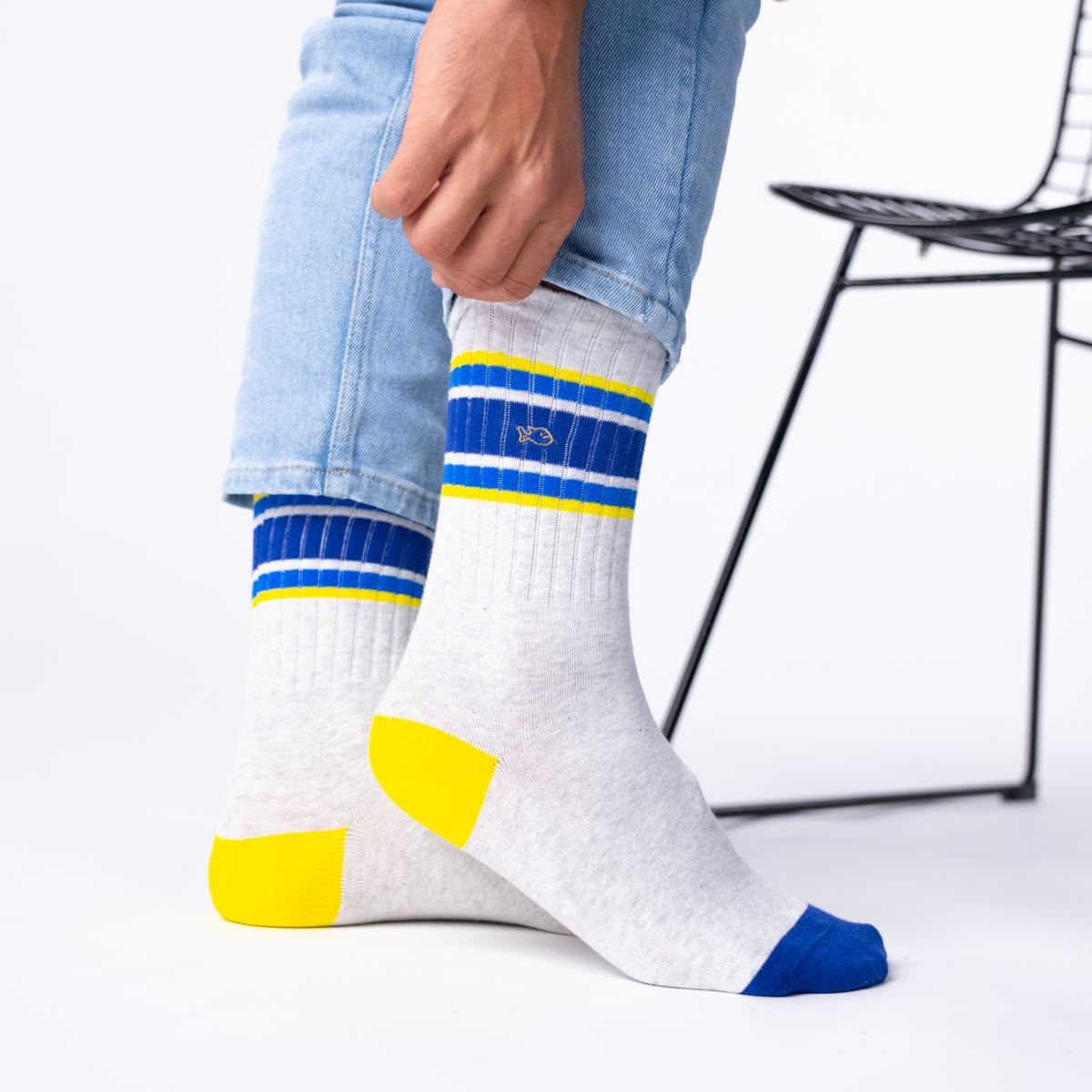 Chaussettes en coton peigné rétro - Gris, rayé bleu et jaune