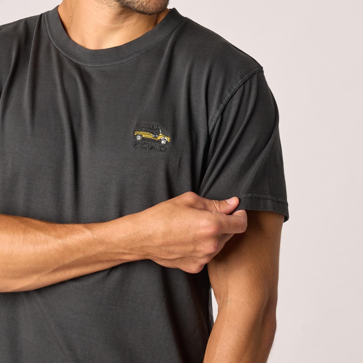 T-shirt en 100% coton bio Roadtrip - Noir, broderie Mehari