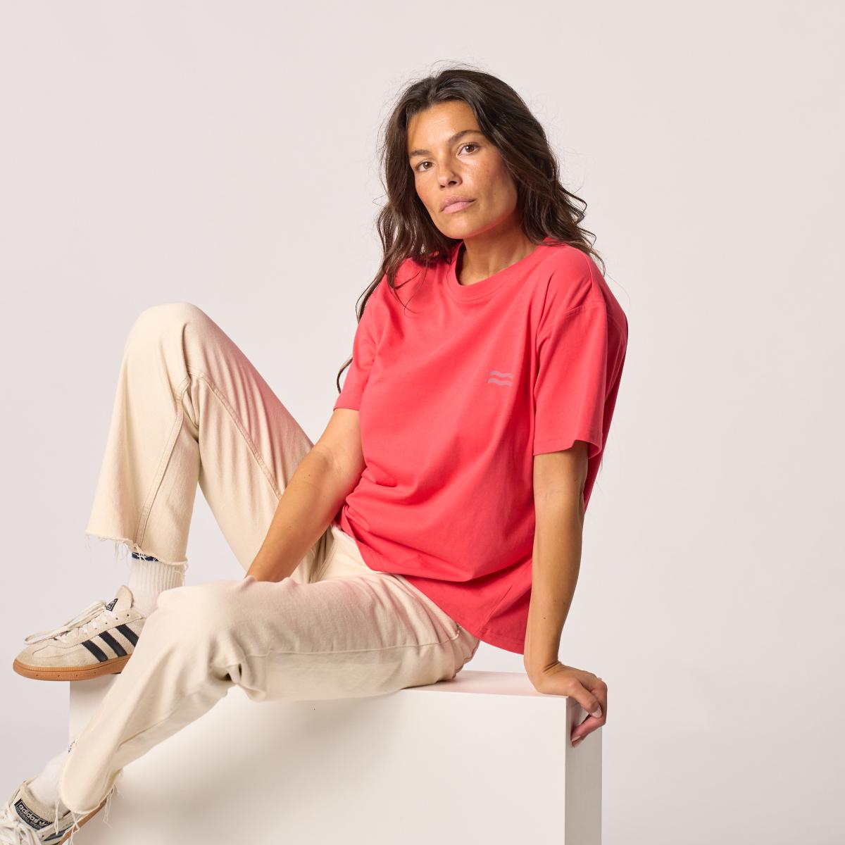 T-shirt femme en 100% coton bio - Rouge, imprimé soleil