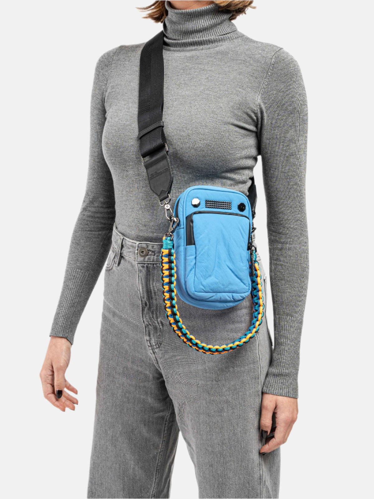 #color_ELECTRIC BLUE