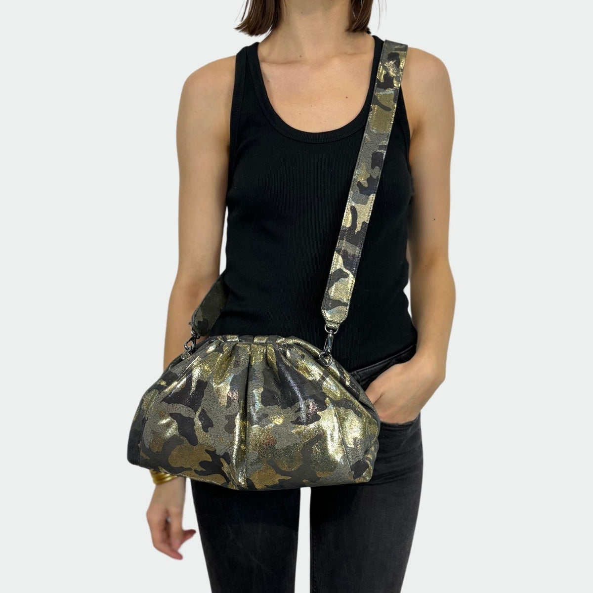 Uniq Big Shiny Military