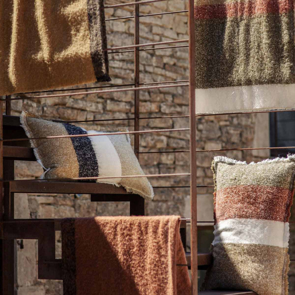 Housse De Coussin - Calypso En Laine Rayé Avec Franges - Gold