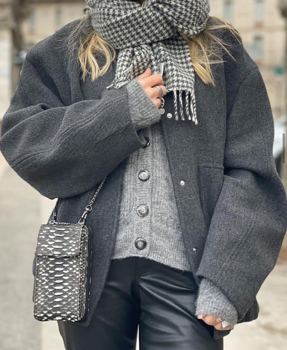 Meghan White &amp; Black