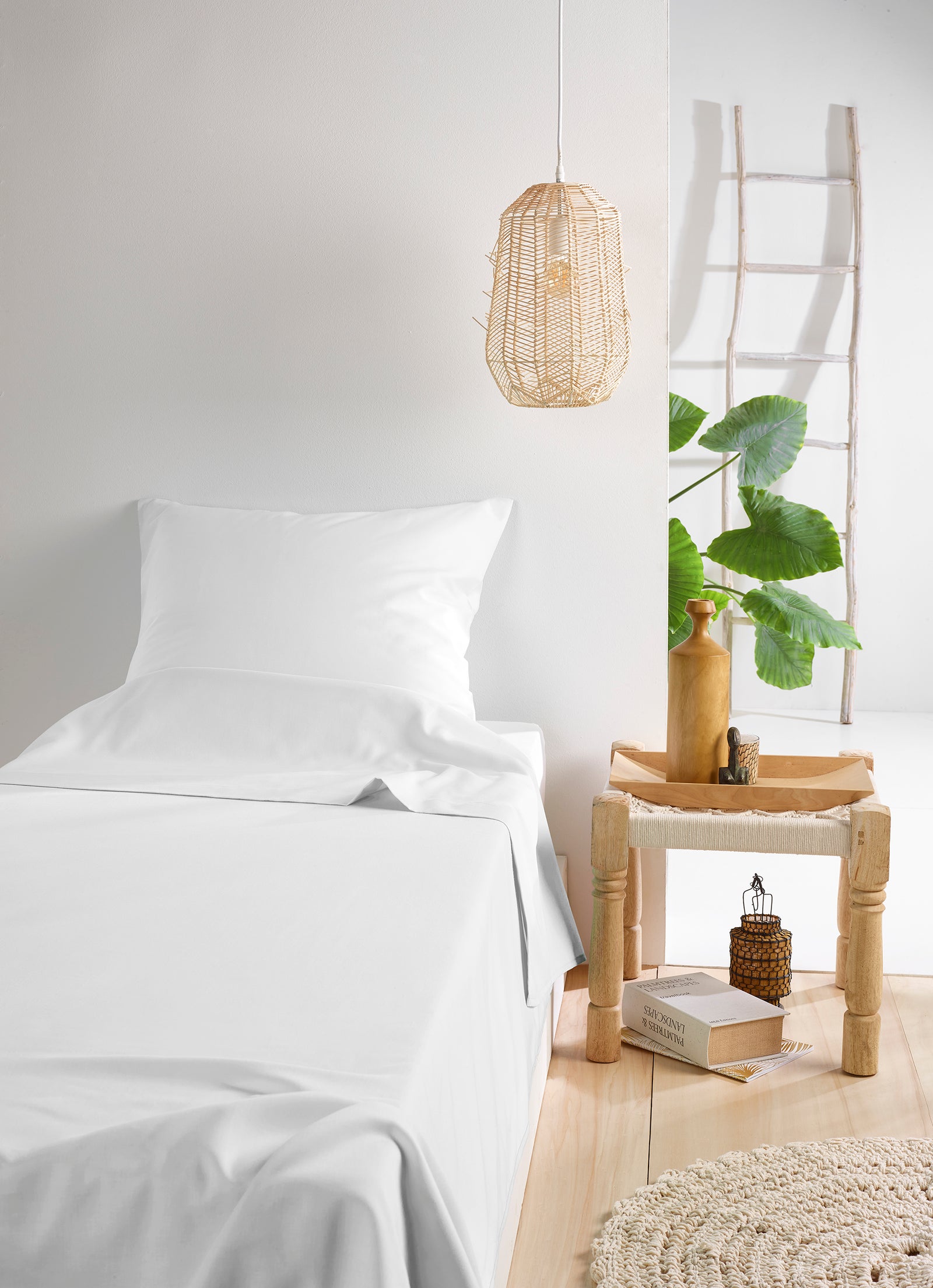 Smart Collection - Olivia White