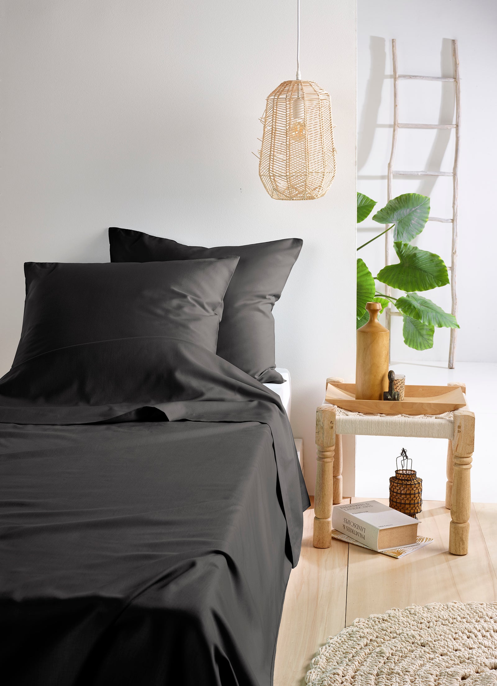 Smart Collection - Olivia Ebony