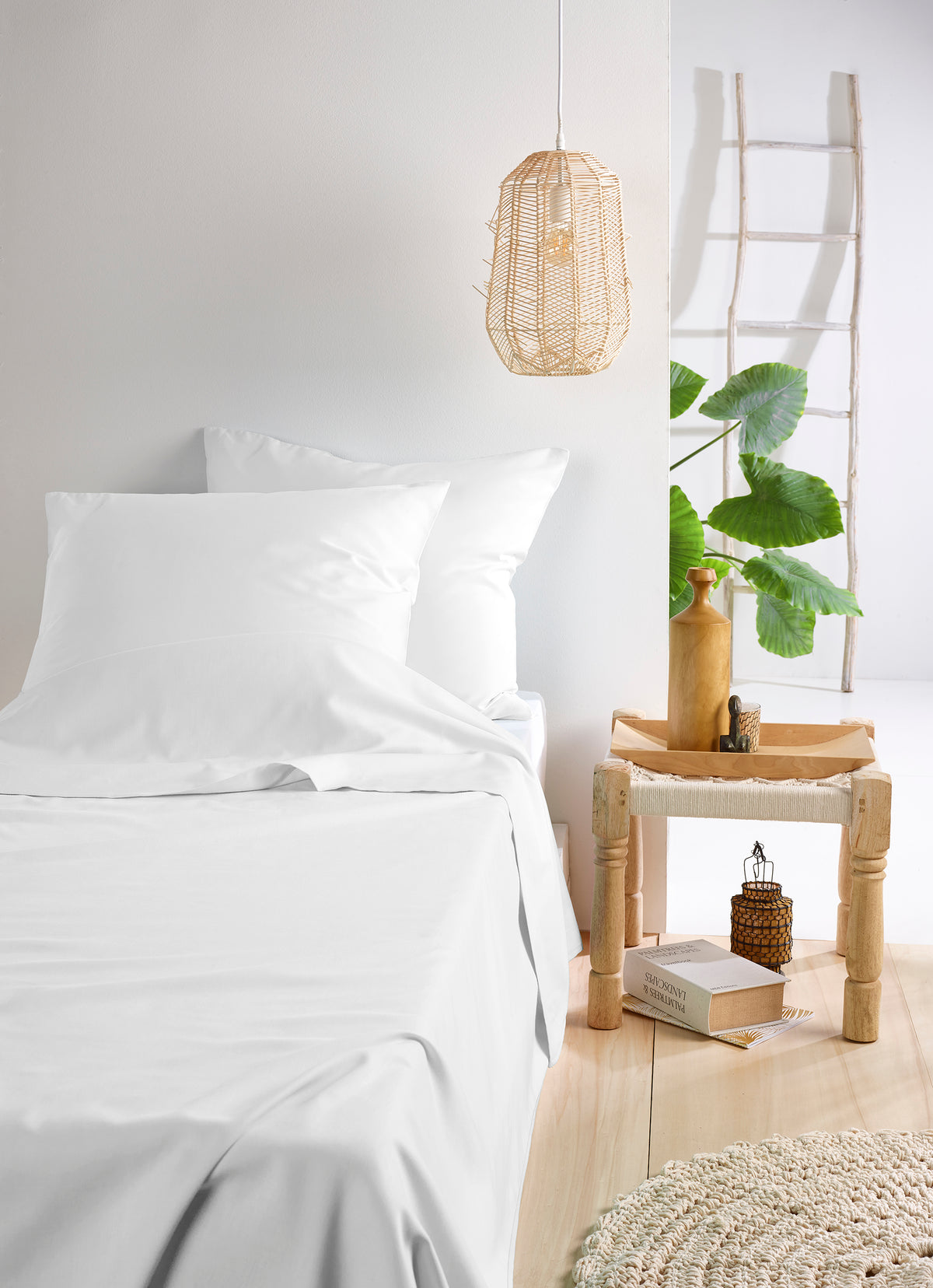 Smart Collection - Olivia White