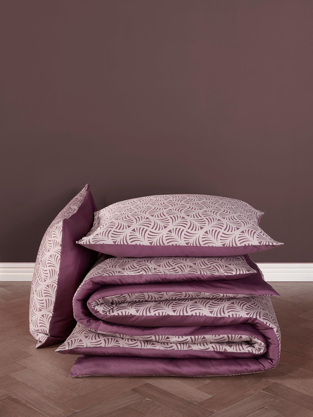 Luxury Collection - Flow Black Plum